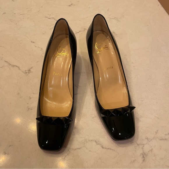 NWT ❤️ Christian Louboutin Pyramidame 45 Black Parent Square Toe Pump w/ Spikes - Picture 2 of 11